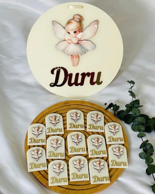 Kapı süsü ve 50 adet magnet seti Kapı süsü ve 50 adet magnet seti